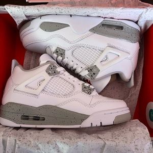 Air Jordan 4 Retro